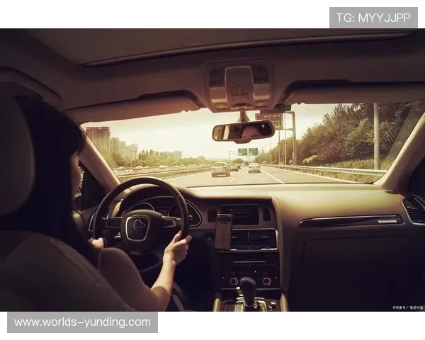 极限速度挑战 一比一还原真实赛车体验尽在掌中